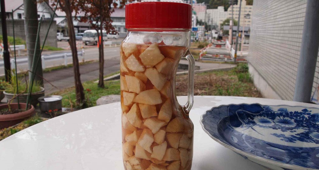 先日干した大根の焼酎漬け