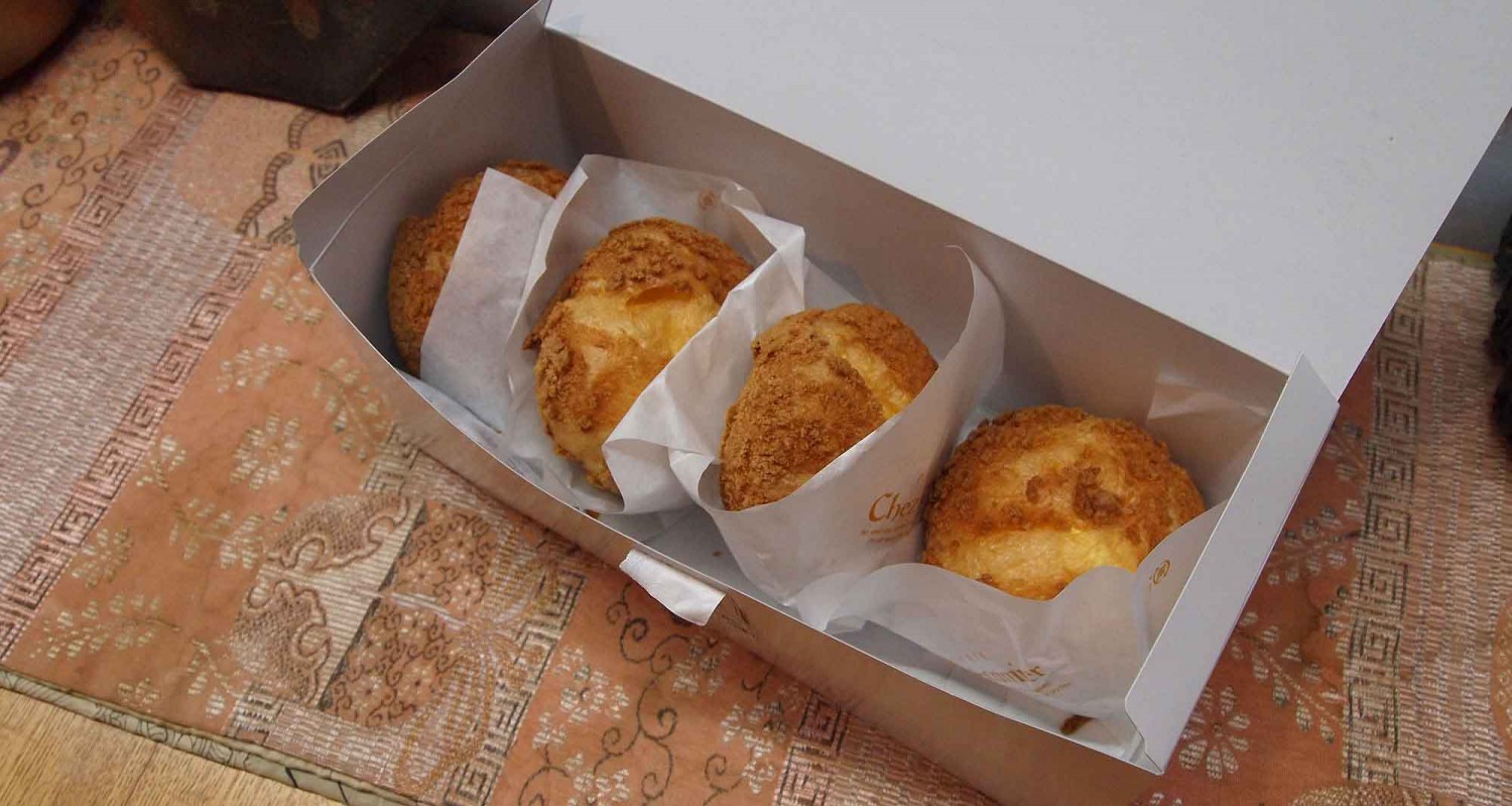 こちらも美味しそうなシュークリームをいただきました。