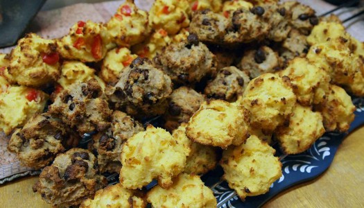 雪が雄叫びをあげ、荒れ狂っています！